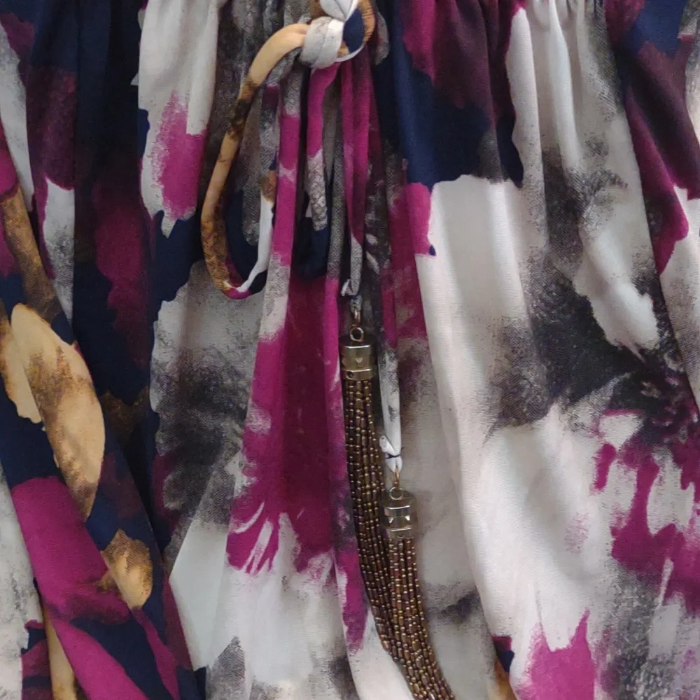 Venus dress medium - Picture 2 of 9
